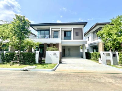 Bangkok Boulevard Bangna Km.5 — Luxury Detached Home | Prime Bangna