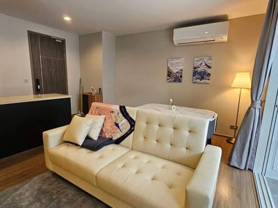 Q Prasarnmit — Spacious Low-Rise Living | Next to SWU Asoke | Prime Location photo 2