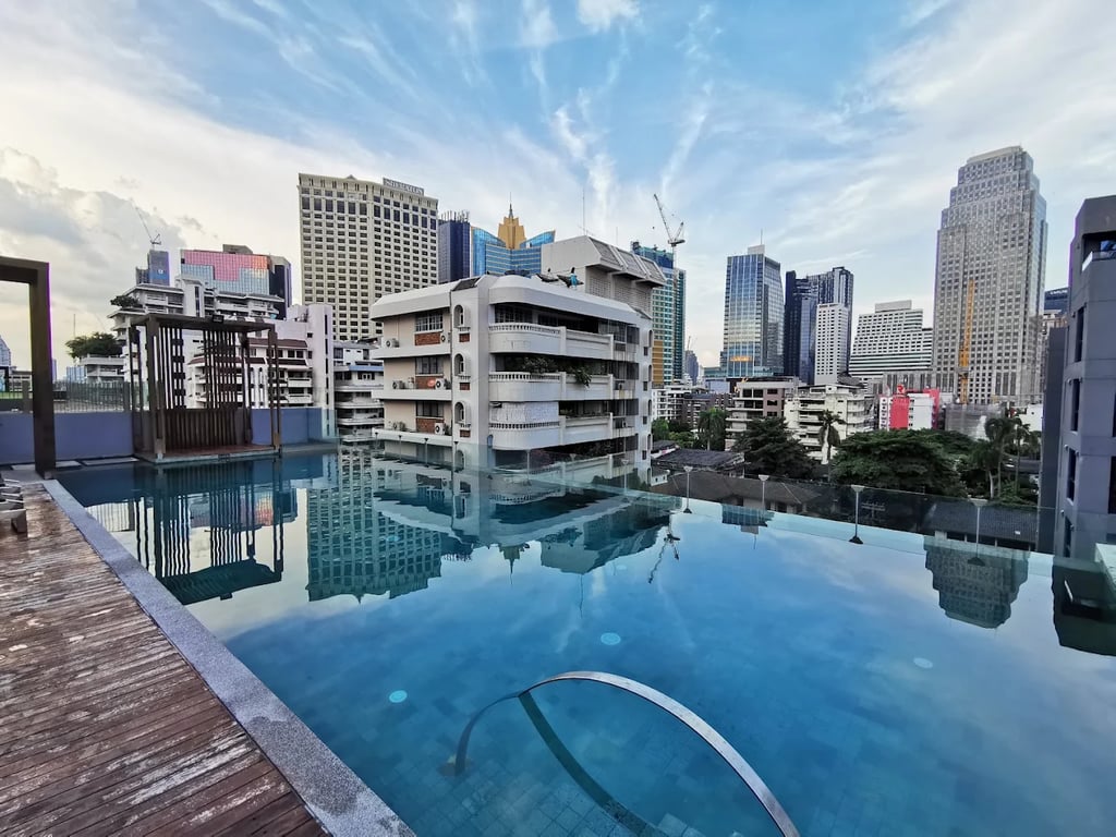 Circle S Sukhumvit 12