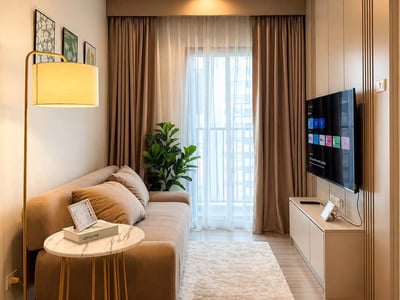 THE BASE Phetchaburi-Thonglor — Fully Furnished Urban Living | Near MRT & ARL