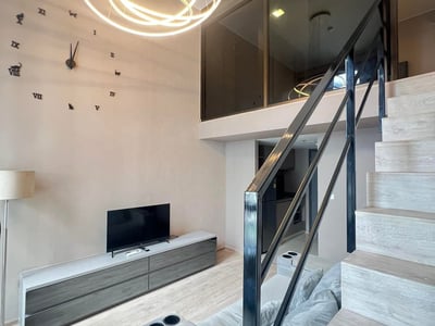 Ideo New Rama 9 — High Ceiling Duplex | Near ARL & Mall Ramkhamhaeng