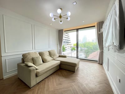 Noble Ambience Sarasin — Lumpini Park View | Newly Renovated | Ratchadamri