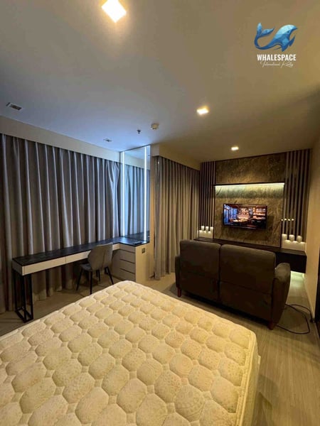 Life Asoke-Rama 9 — 11th Floor Studio | Southern Views | 350k THB Premium Built-in Decor
