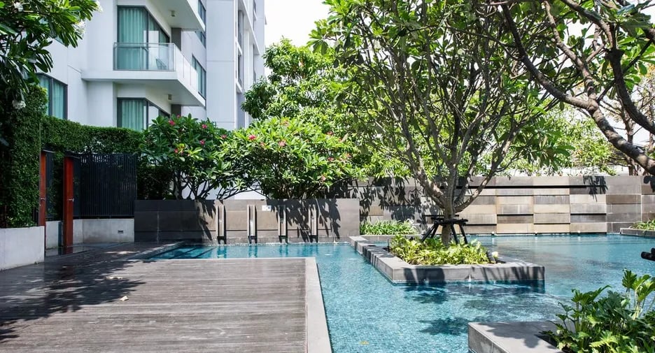 The Room Sukhumvit 62