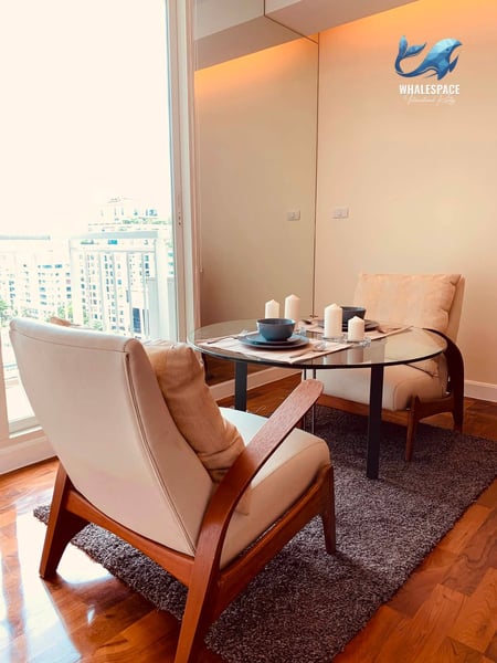 Baan Siri 31 — Newly Renovated & Spacious 59 Sq.m. 1BR on 12th Floor | Heart of Phrom Phong photo 2