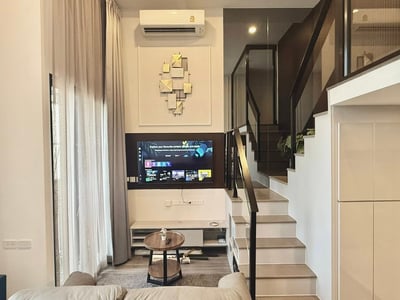 KnightsBridge Space Ratchayothin — High Ceiling Loft | BTS Steps Away | Prime Location