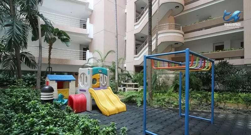 Navin Court photo 4