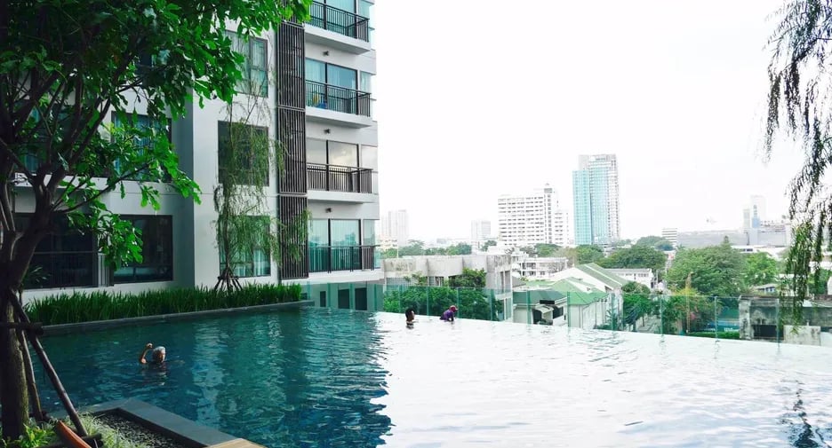 Rhythm Sukhumvit 36-38
