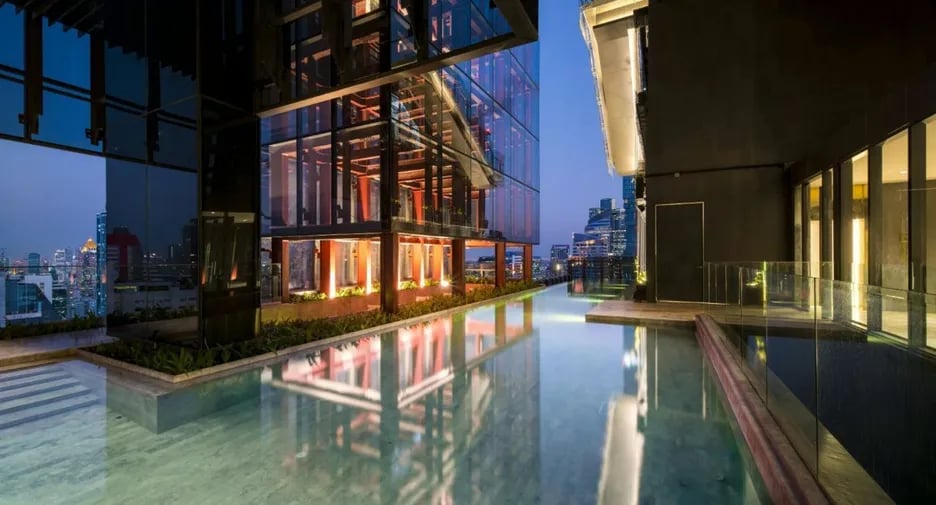 Ashton Silom