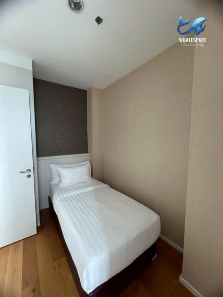 Up Ekamai - Modern 2-Bed High-Rise Condo with Panoramic City Views photo 4