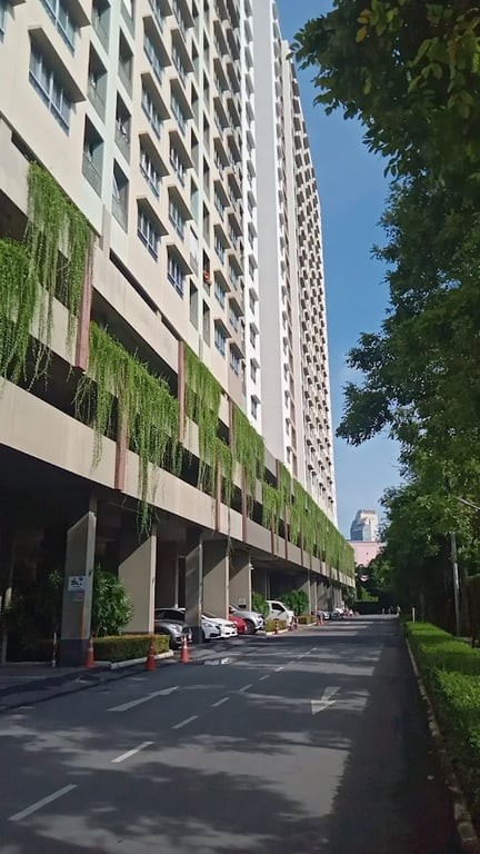 Lumpiniplace Rama9-Ratchada