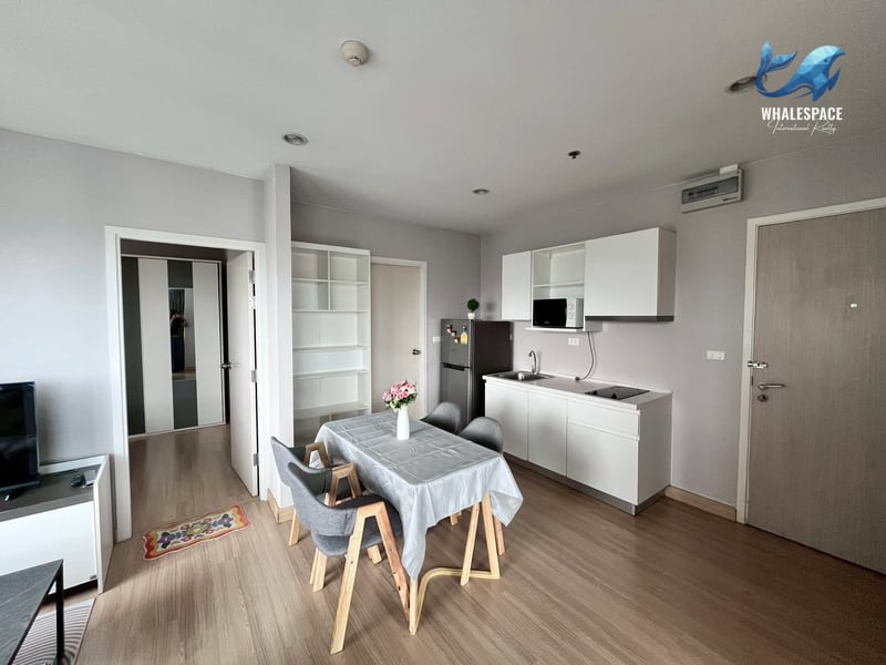 Motif Condo Sathorn - Wongwian Yai | Corner Pool View Unit | 2 Bedrooms photo 3