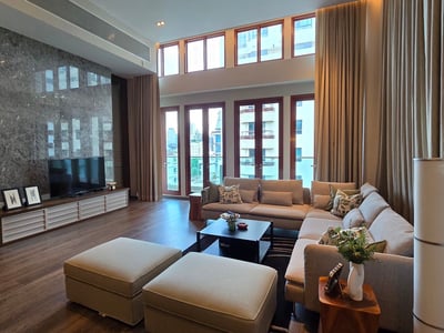The Crest Ruamrudee — Spacious Luxury Unit | Near BTS Ploenchit