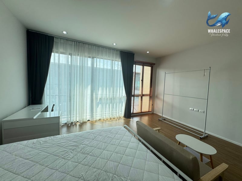 Baan Klang Muang Rama 9-Krungthepkreetha — Fully Furnished Townhome | Prime Rama 9 photo 2