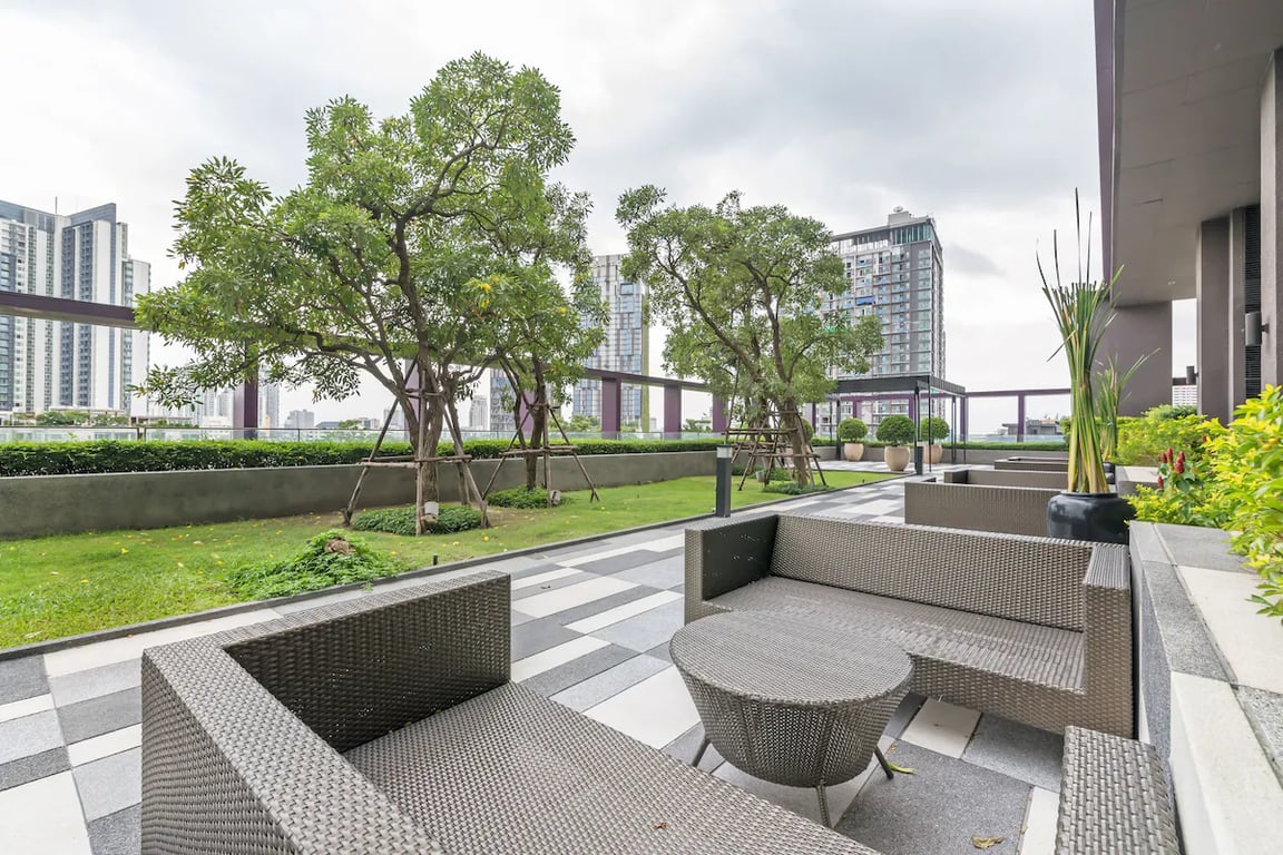 โนเบิล รีมิกซ์ ทองหล่อ