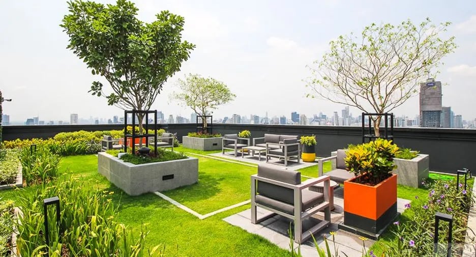 The Base Phetchaburi - Thonglor