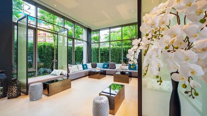 The Room Sathorn - St.Louis