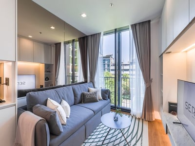 Noble BE33 — High Ceiling Luxury Living | Steps to EM District | BTS Phrom Phong