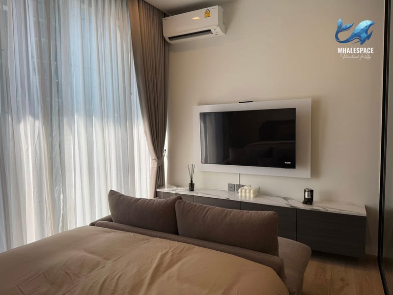 Ari Condo — High Floor Smart Home Unit | Steps to BTS Ari photo 2