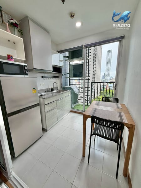 The Base Sukhumvit 77 — Modern 1BR on 12th Floor | Stunning Pool View | Walking Distance to BTS On Nut photo 4