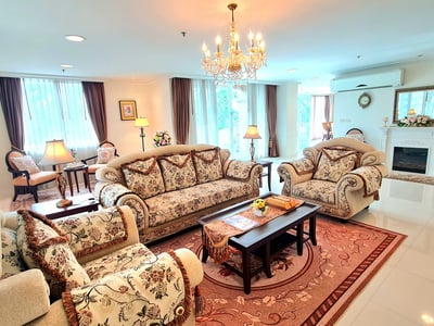 Piyathip Place — Ultra-Luxury 4BR Duplex Penthouse | 572 SQ.M. | Pet Friendly | Private Jacuzzi & Fireplace