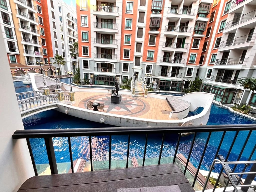 Espana Condo Resort Pattaya