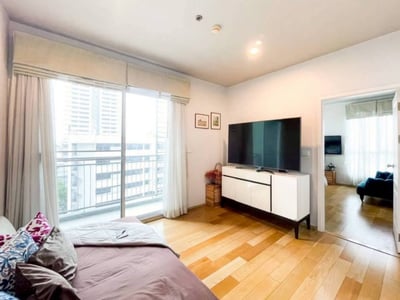 Hive Sathorn — Fully Built-in | 1 Minute to BTS Krung Thon Buri