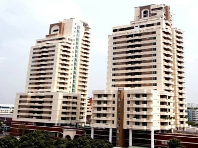 Piyathip Place