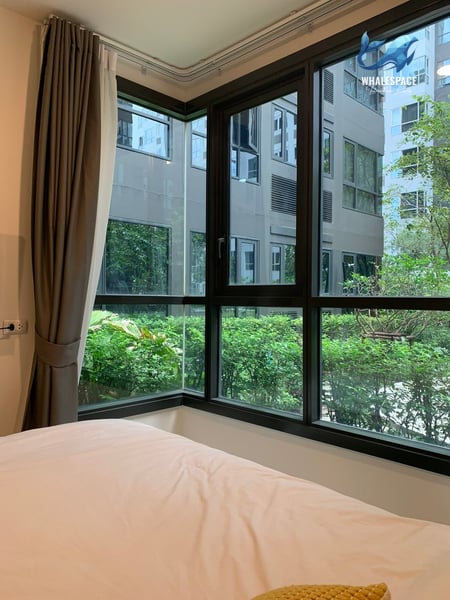 XT Huaikhwang - Modern 35 sqm 1-Bedroom Condo on the 6th Floor with Garden View near MRT photo 3