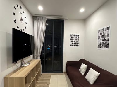 Oka Haus สุขุมวิท 36 — คอนโดแต่งครบ 1 ห้องนอน พร้อมอ่างอาบน้ำ ใกล้ BTS ทองหล่อ