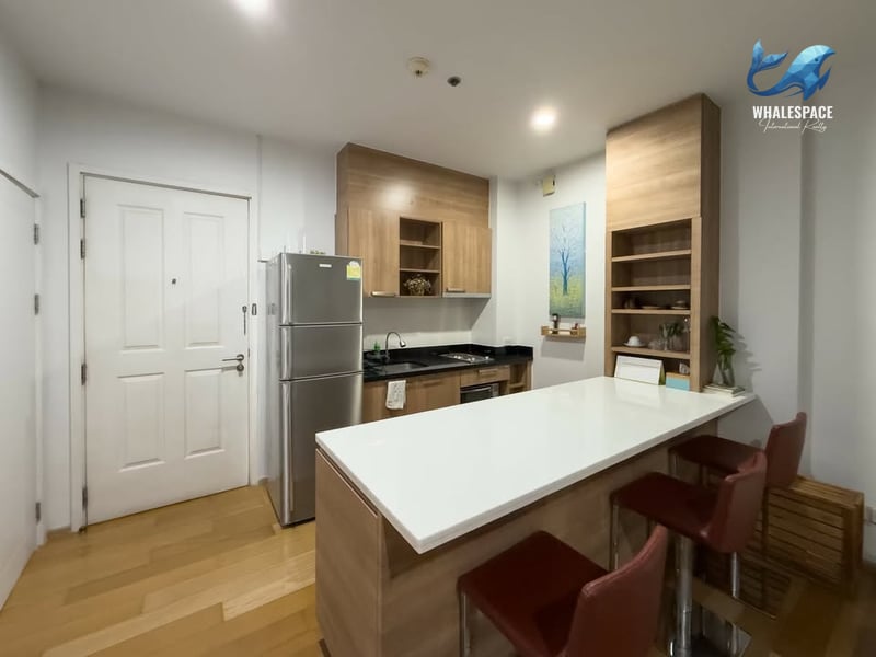 Hive Sathorn — Fully Built-in | 1 Minute to BTS Krung Thon Buri photo 2