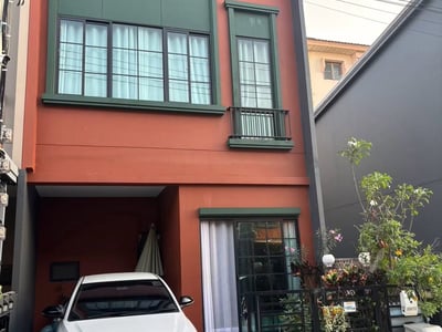 Siri Place Bangna-Theparak — Corner Townhome | Fully Furnished | Near Mega Bangna