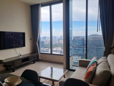 The Esse Asoke — High Floor Panoramic City View | Prime Asoke Location