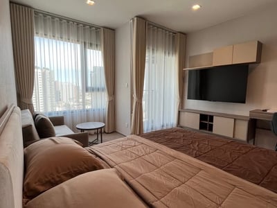 Life Sathorn Sierra — High Floor South Facing | Fully Furnished | Near BTS Talat Phlu