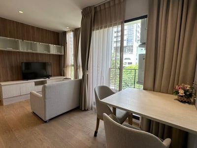 Runesu Thonglor 5 — Japanese Style Condo | Fully Furnished | Near BTS