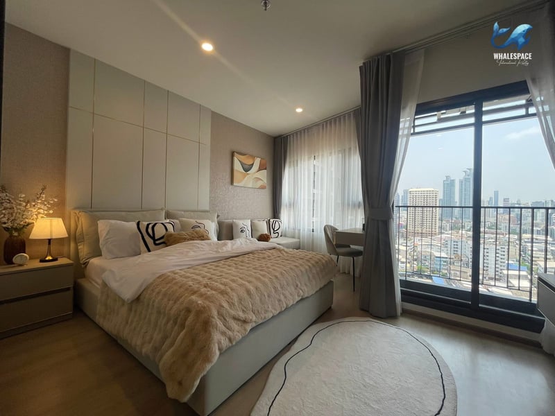 Life Rama 4-Asoke — High Floor City View | Ready to Move | Near MRT