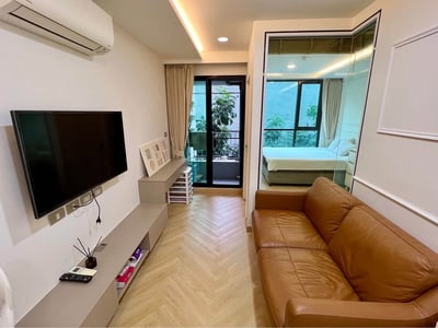 Vtara Sukhumvit 36 — Fully Renovated Modern Classic | Near BTS Thong Lo
