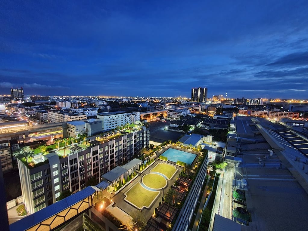 The Metropolis Samrong Interchange