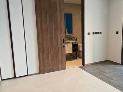 ROMM CONVENT — Luxury CBD Residence | High Ceiling | Silom-Sathorn