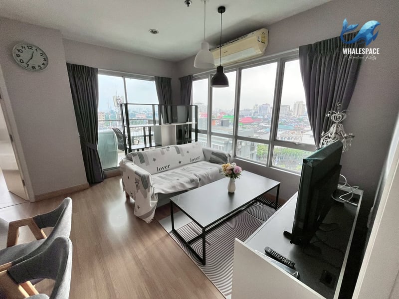 Motif Condo Sathorn - Wongwian Yai | Corner Pool View Unit | 2 Bedrooms photo 2