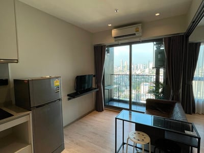 Whizdom Ratchada–Tha Phra — High Floor City View | Next to BTS Talat Phlu