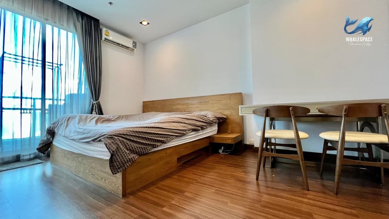 Supalai Premier @ Asoke — High Floor Pool View | Prime CBD Location photo 3