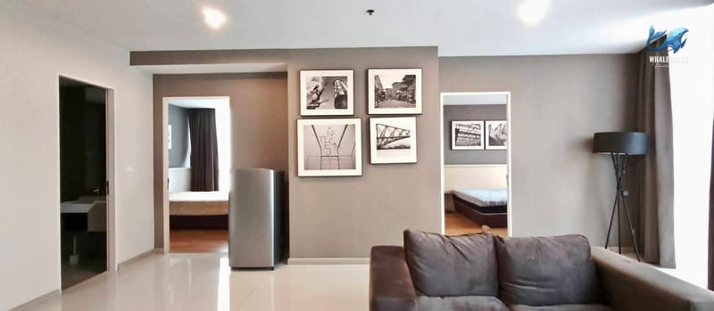 Up Ekkamai — Spacious City View Residence | Prime Ekkamai Living photo 4