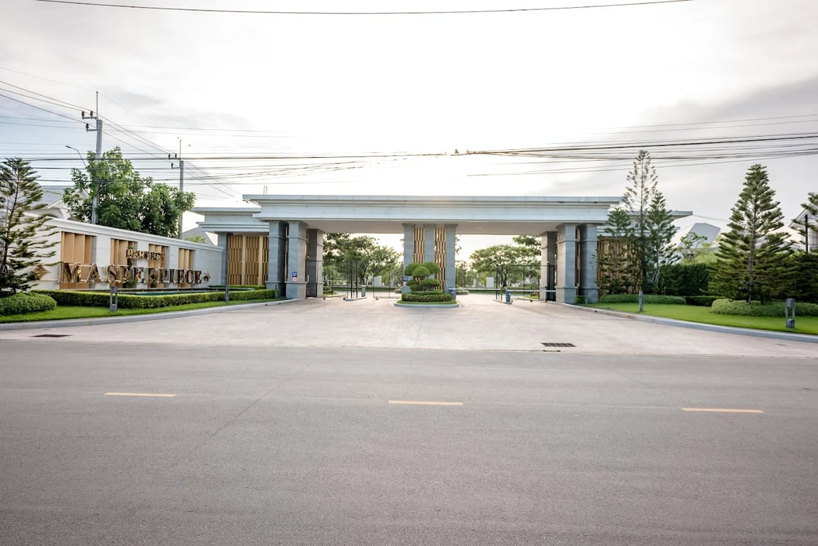 เพอร์เฟค มาสเตอร์พีซ สุขุมวิท 77 - สุวรรณภูมิ