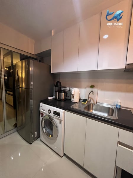 Aspire Sukhumvit 48 — Modern Work-Ready Home | Near BTS Phra Khanong photo 4