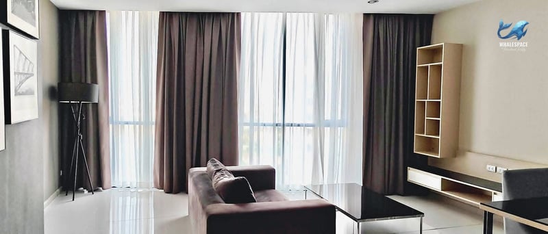 Up Ekkamai — Spacious City View Residence | Prime Ekkamai Living photo 3