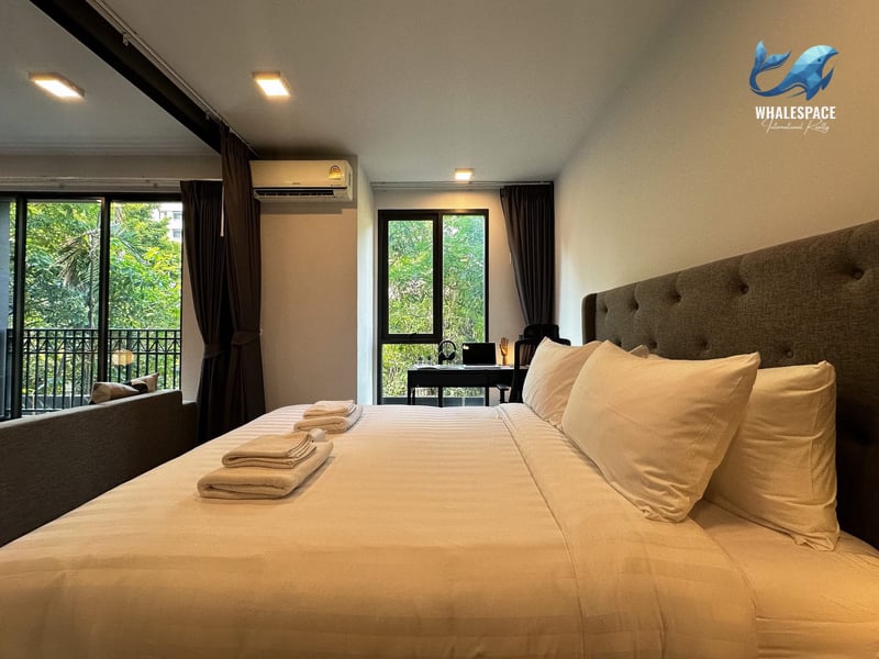 Venio Sukhumvit 10 — Rare Parkside Unit Near BTS Asoke photo 2