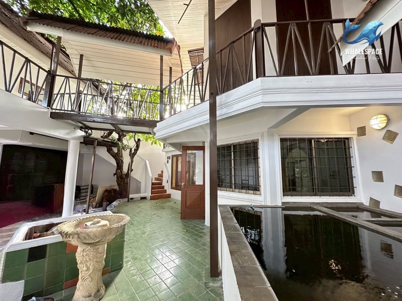 Chokchai 4 Home Office — Renovated Art-Style House | Large Space photo 4