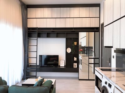 The Line Sukhumvit 101 - Modern 1-Bedroom Unit on the 14th Floor with Pool View