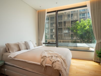 Sindhorn Residence — ห้องสตูดิโอหรู ใกล้สวนลุมพินี | BTS ชิดลม